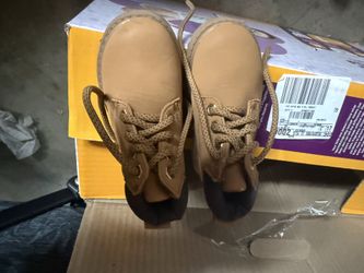 Kid boots