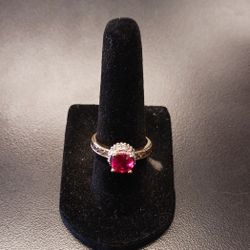 14k Yellow Gold Ring Size 6.5 