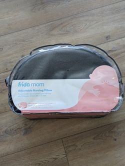 Fridamom Adjustable Nursing Pillow
