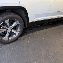 2024 Jeep Grand Cherokee 20” Original wheel rims 5x127