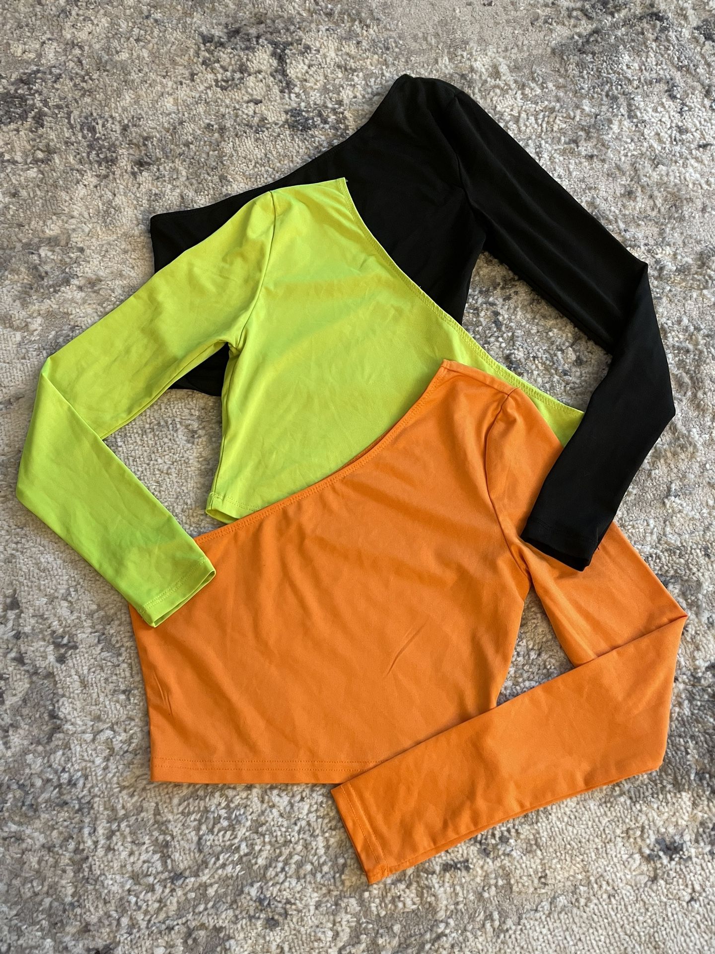 Variety One Sleeve Crop Tops