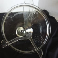  VINTAGE  Clear Glass Raised Design 7 3/4" Knob Handle( Lid) For1.5 Quart Casserole