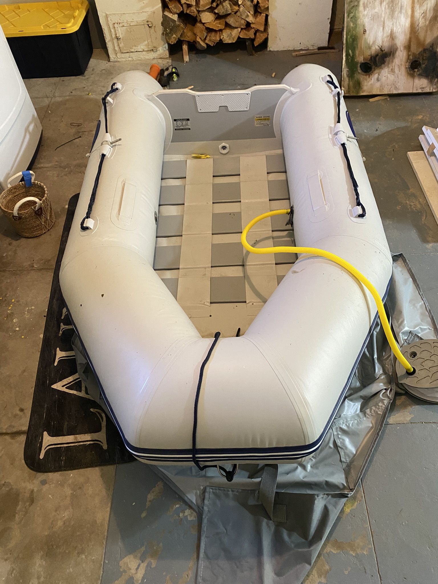 Inflatable dinghy + Outboard