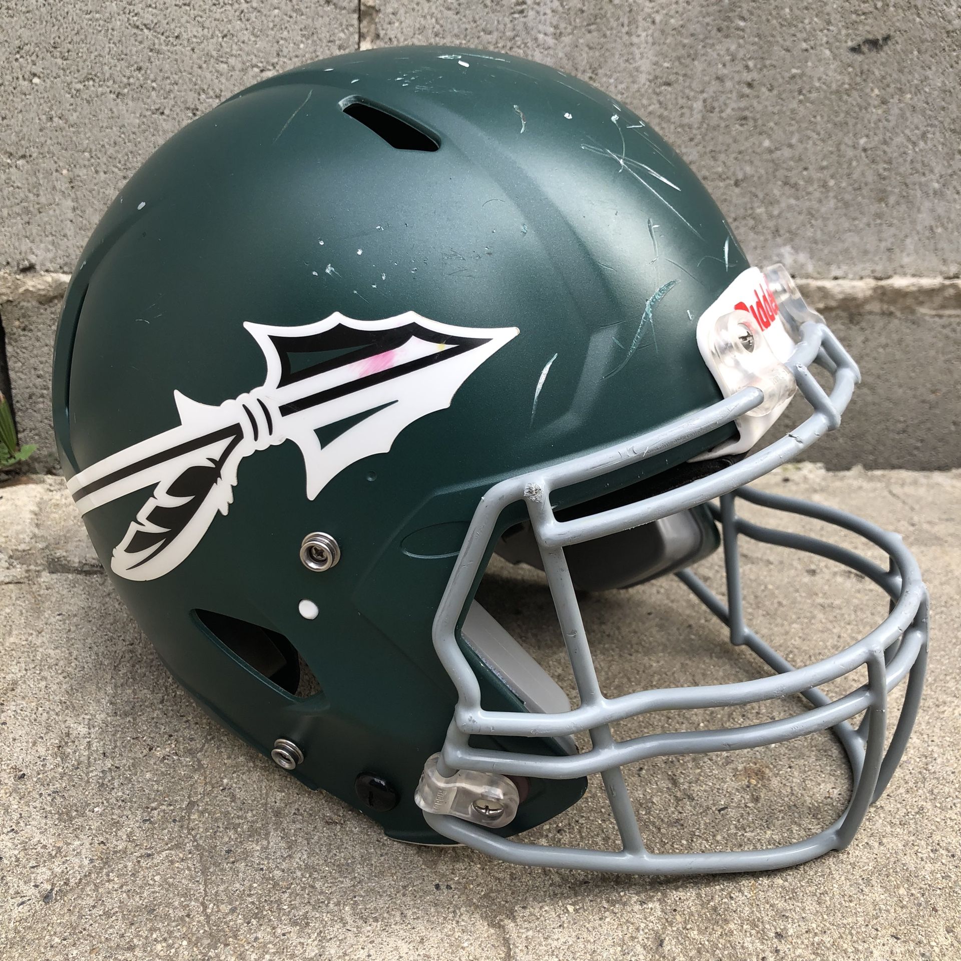 Riddel Victor R41188 Football Helmet In Solid Condition Check Out The Pics For Details