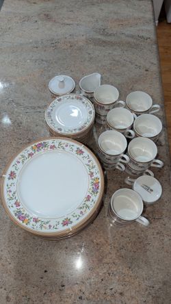 Farberware Bellini porcelain set