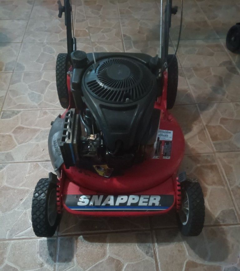 Snapper Ninja 21 " 7 H/P Self Propelled Commercial Mower