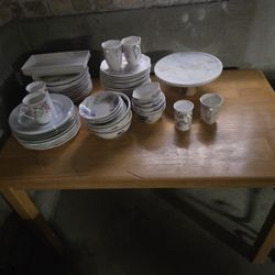 Wood chicken table with 2 chairs