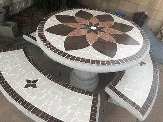 Patio table