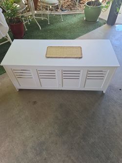 White Wood Storage Bench with Louvered Doors