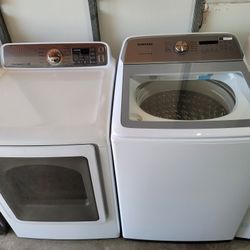New Samsung Top load Washer and used Samsung Gas Dryer Set