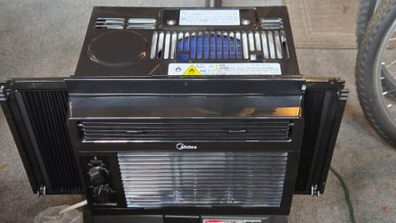 Small Window Air Conditioner 1 year old
