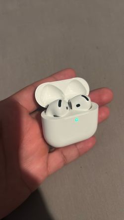 Apple AirPods 4