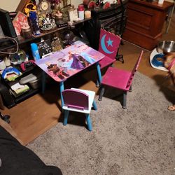 Frozen Kids Table 