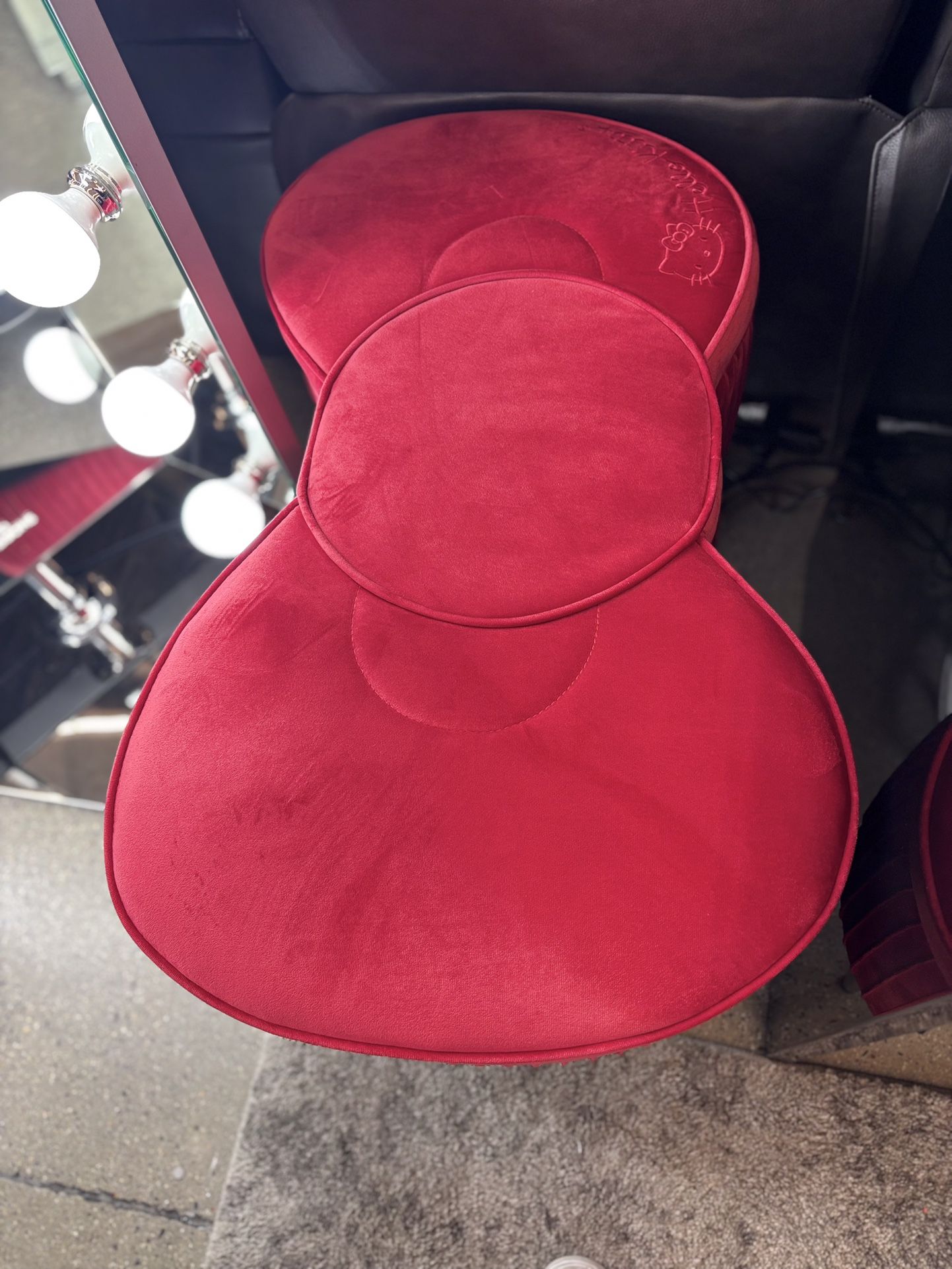 Beautiful Impression Storage Bench