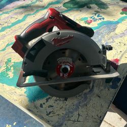 Milwaukee Circular Saw
