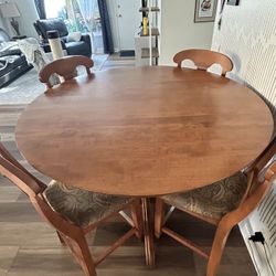 Dining Table & Chairs