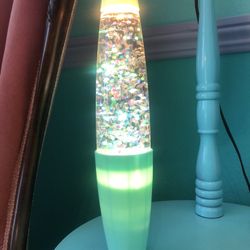 Retro Looking Lava Glitter Lamp