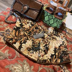 Shoes, Purse and Vest Set.