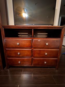 Wood dresser