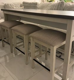 Long table with 3 bar stools
