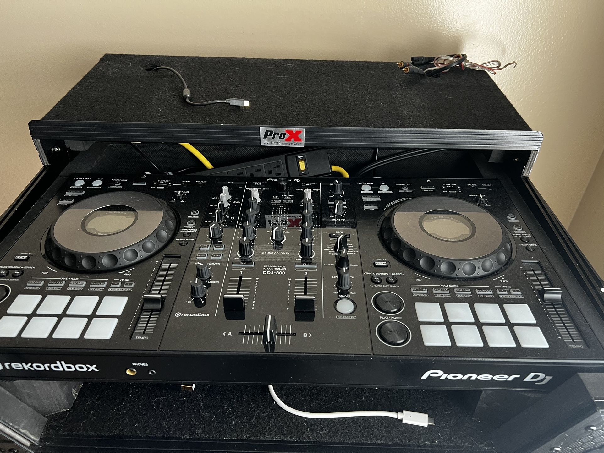 Pioneer Ddj 800 /flight Case 