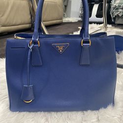 Authentic  Safiano  Prada Bag