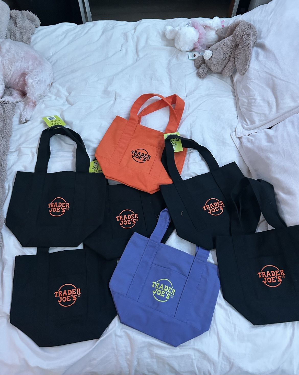 trader joe’s tote bag