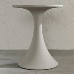 Modern Minimalist Indoor/outdoor Table