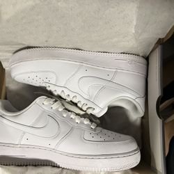 Nike White Air Force One Size 9.5