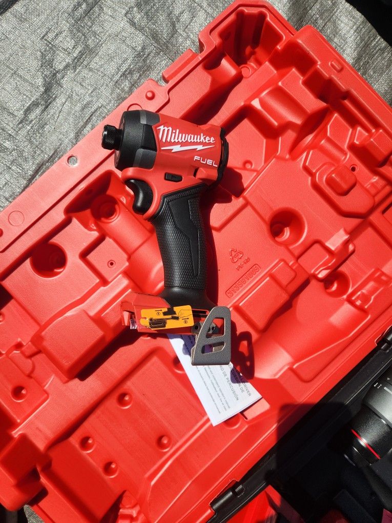 Milwaukee M18 Impact Driver 