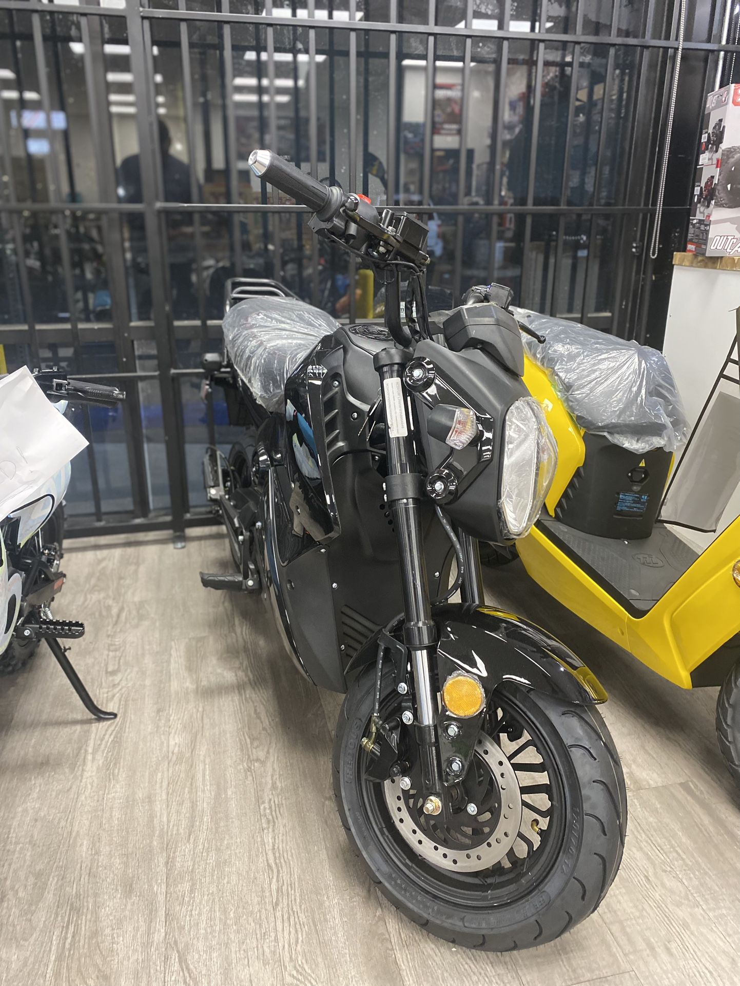 Venom E-Vader Street Legal 2000W Motorcycle 