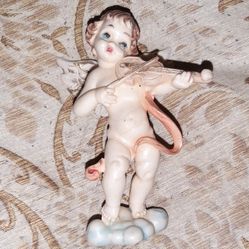 Vintage Plastic Cherub Playing Violin 
