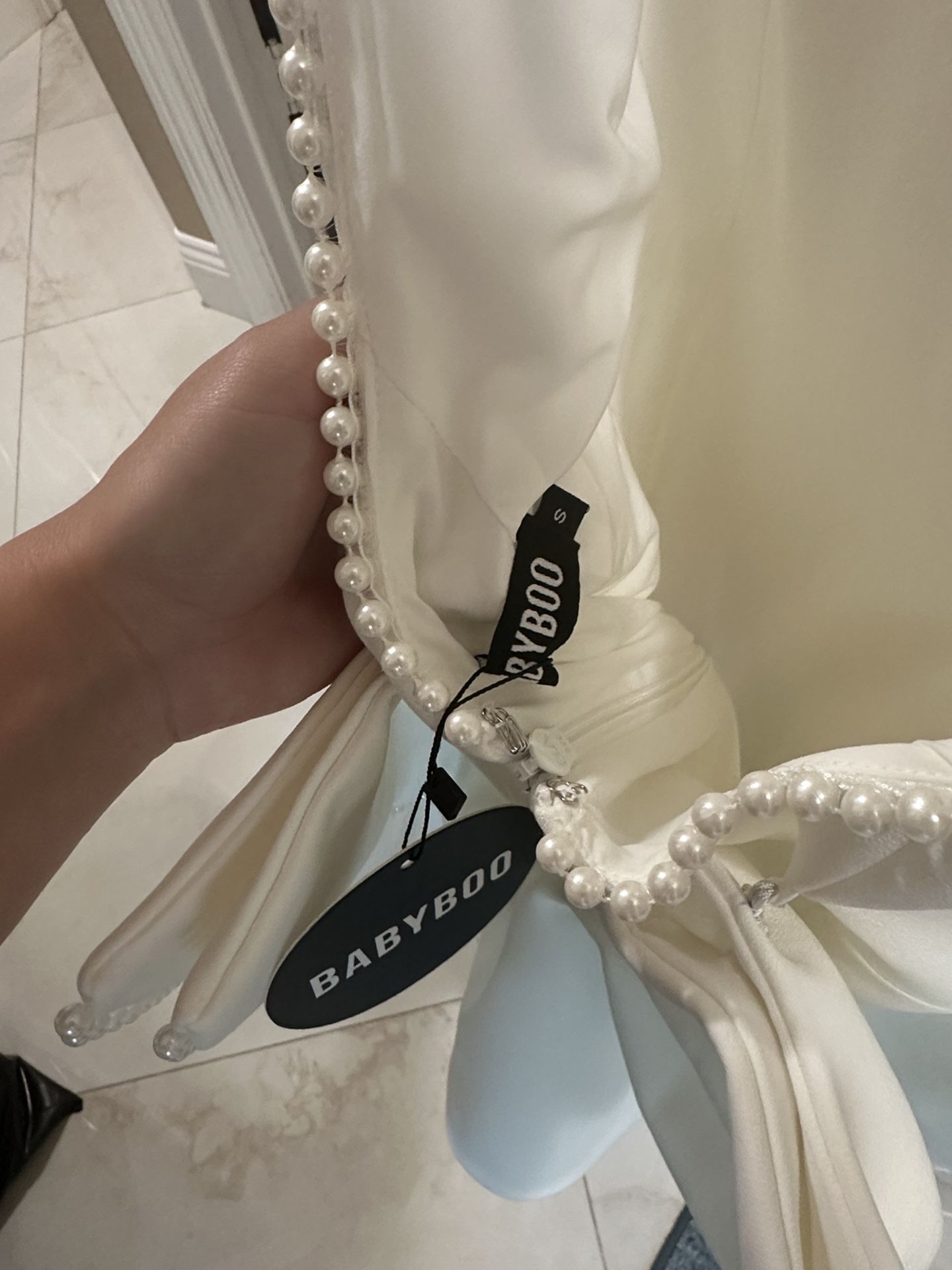 Never Worn Baby boo Small Ivory Pearl Trim Mini Dress is available for  purchase on au PAY Market - Imported Goods Online Store Co.Ltd. | au PAY  Market - Online Shopping Site