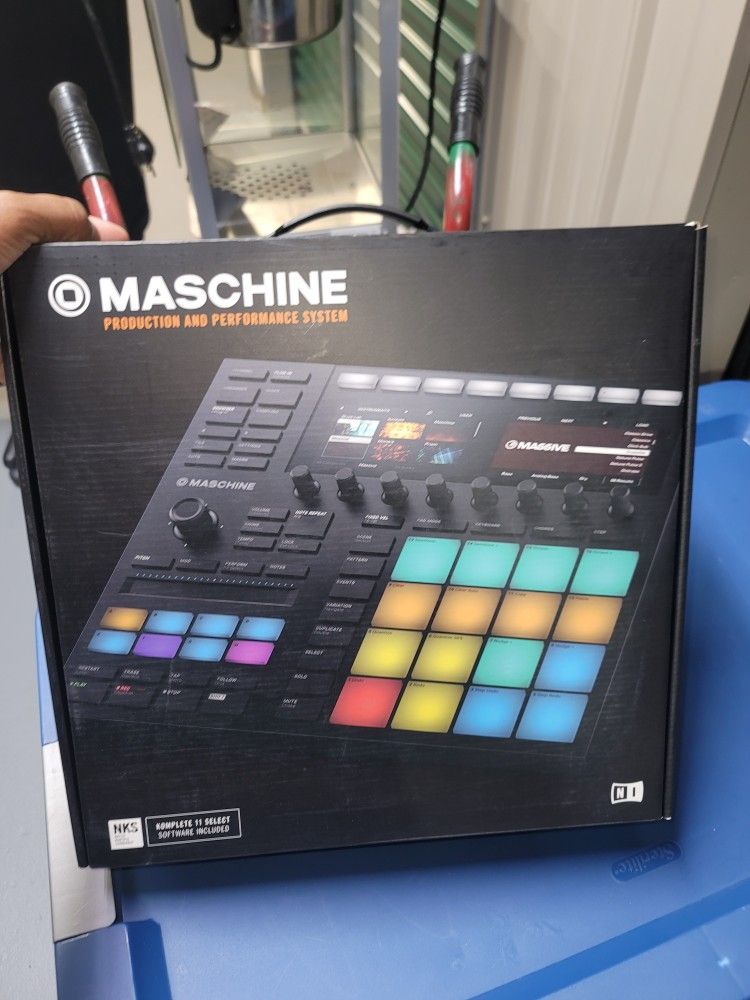 MASHCHINE N MACKIE 402