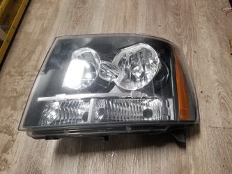08 Silverado / avalanche headlight