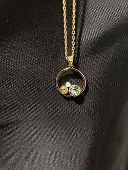 New. Swarovski Crystal Elements pendant