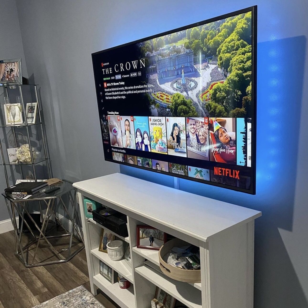 TV MOUNT