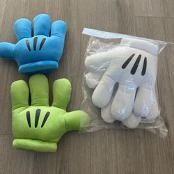 2 Set -4 PCs Disney Mickey Mitt NEW