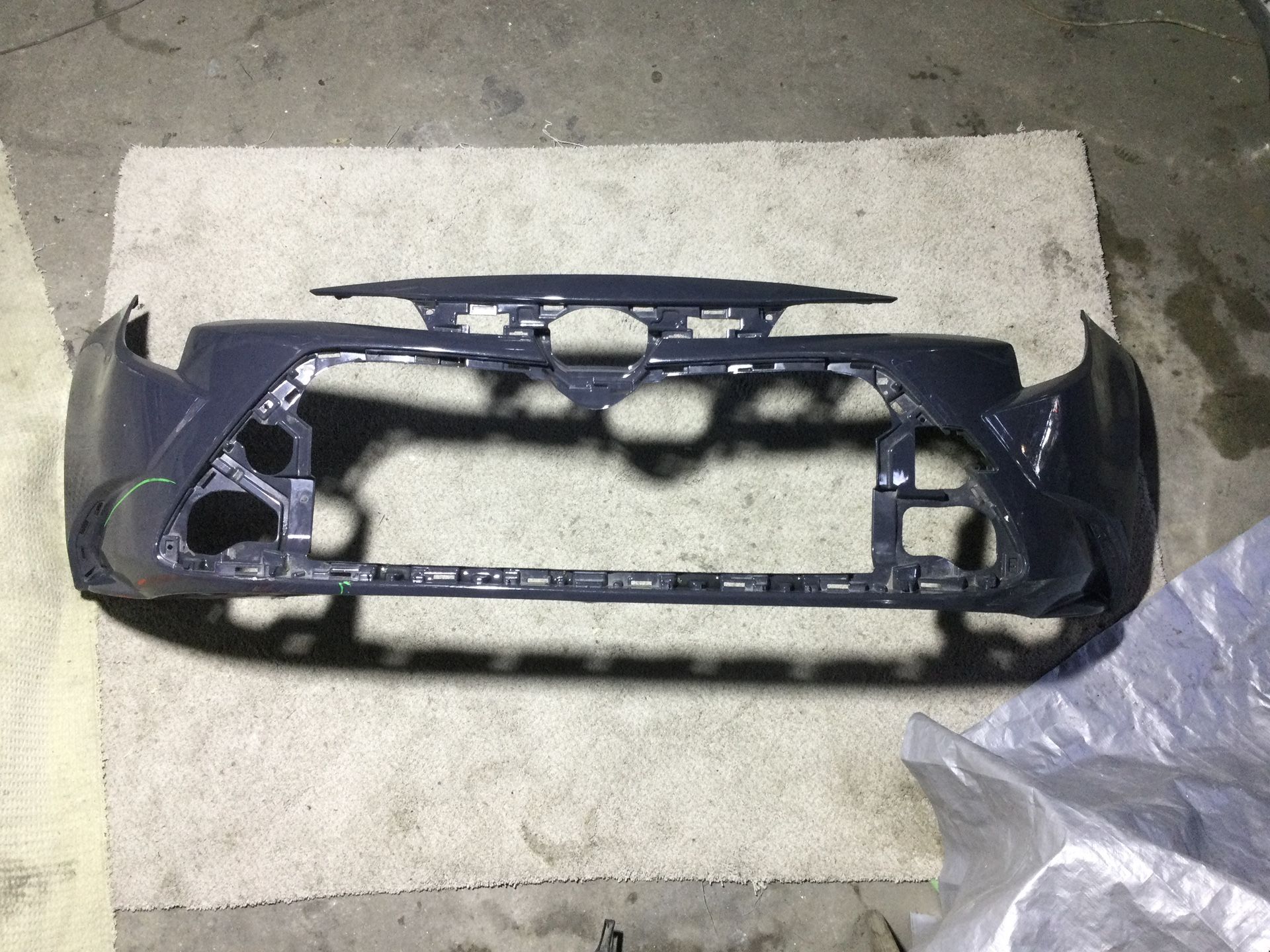 2020 2021 2022 2023 Toyota Corolla Front Bumper