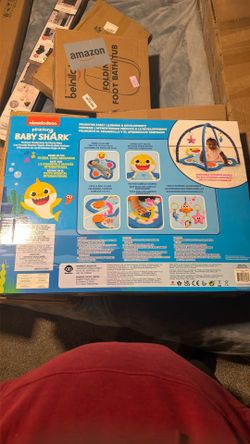 Pinkfong Baby Shark Activity Mat