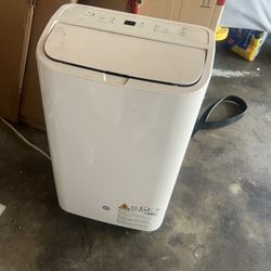 GE 10,500 (DOE) BTU Portable Air Conditioner 3-in-1 Cools 450 Sq. Ft.
