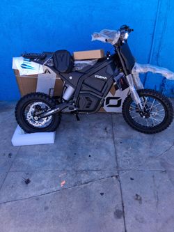 Brand new Yozma IN 10 Off-Road Electric Mini Dirt come with 🔧 charger and carry bag gose 50mph..