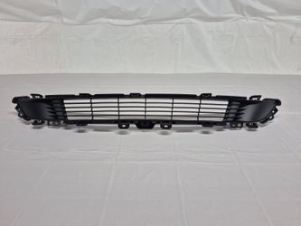 Center grille	Tesla model Y