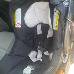 Chicco Car Seat & Stroller Caddy Bundle