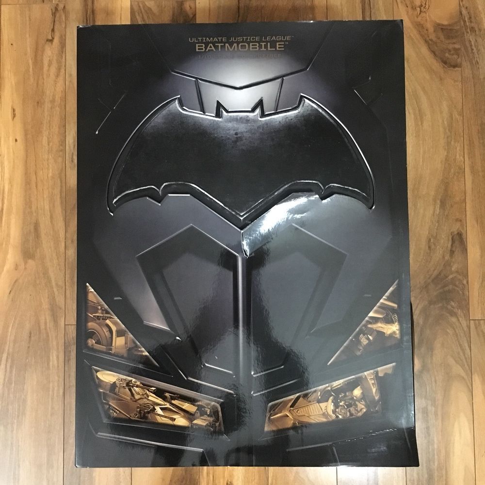 Batman justice league batmobile