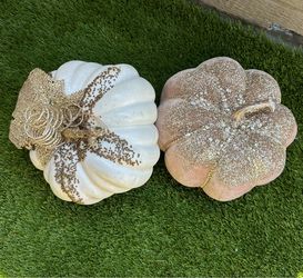 PUMPKIN DECORATION