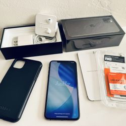 iPhone 11 Pro Max 512GB (Unlocked) - Excellent Condition with extras!