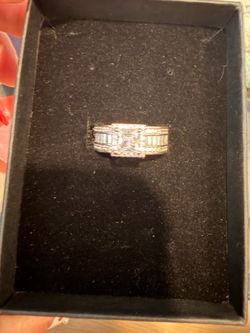 Zirconium bridal ring size 7 1/2