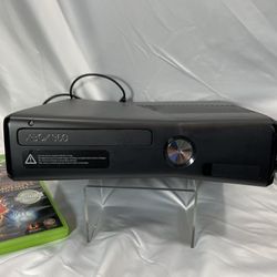 Xbox 360 Console Bundle – 2 Controllers + Game + HDMI – Tested & Reset