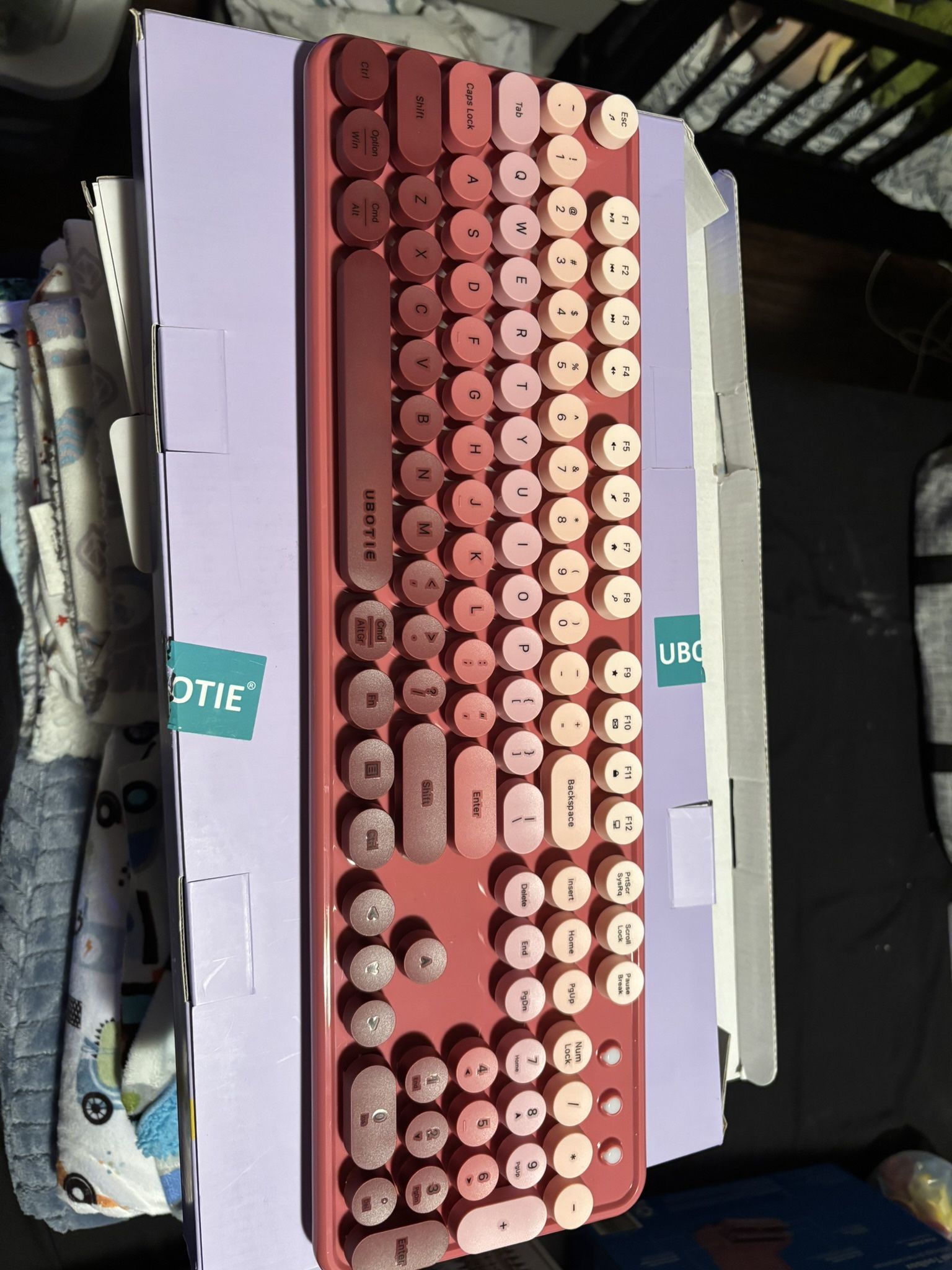 ROSY COLORED WIRELESS KEYBOARD & MOUSE